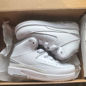 Jordan Kids White Jordan 2 Retro